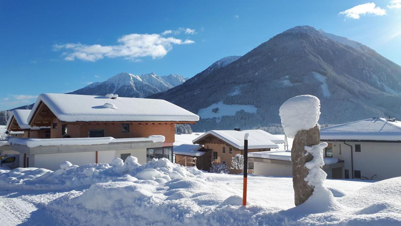 Appartamento Haus Christine Neukirchen am Großvenediger Esterno foto